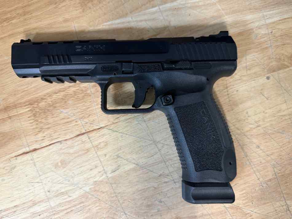 Canik Tp9 SFX BLACKOUT