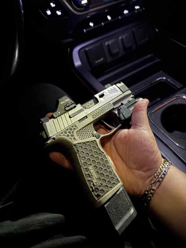 Custom sig sauer P365 Xmacro 
